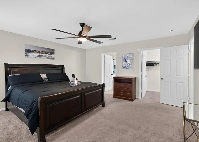 New! Spacious 3br Retreat Near Hood -